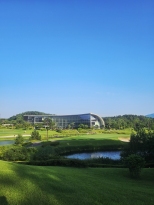 �Ƹ��ٿ� �ڽ��� ���� ���� ĳ�� ������ ��