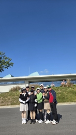 �ż��� �������� �ٴ尡��ó�� ���� �ö��ְ���